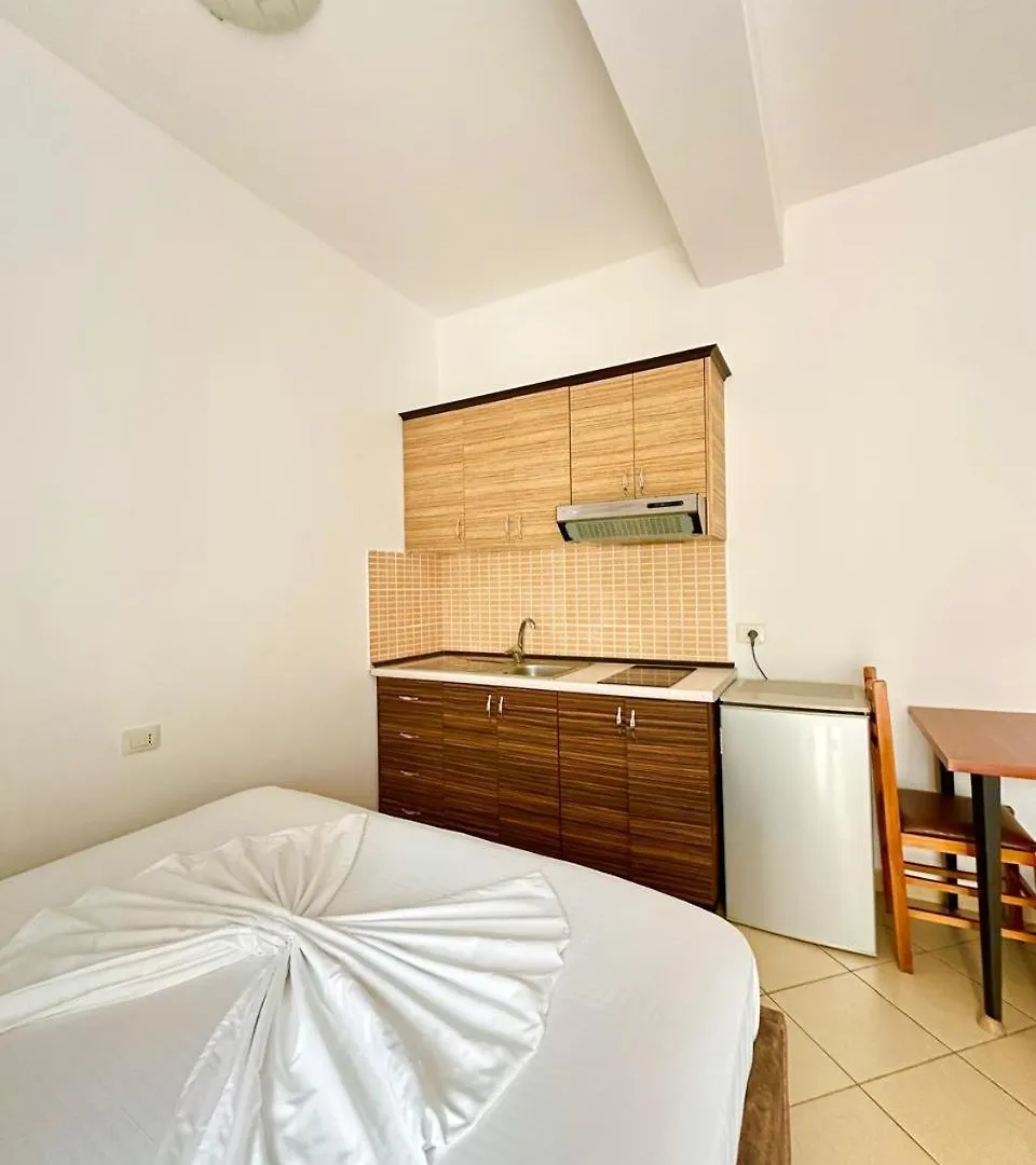 Vila Mare Shëngjin 0*,  Albánie