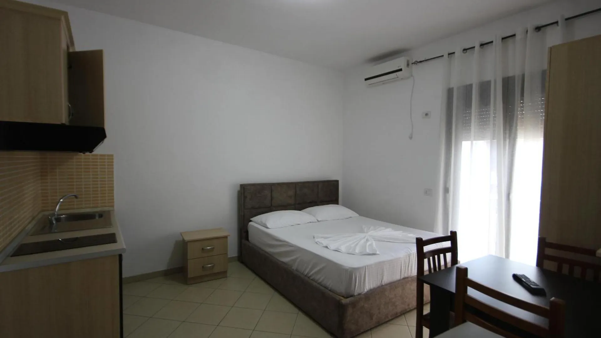 Vila Mare Shëngjin 0*,  Albánie
